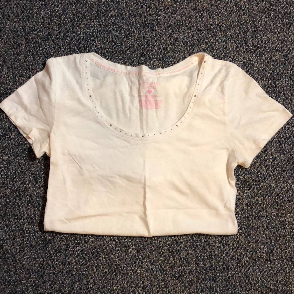 ❤️Victoria’s Secret Tee❤️